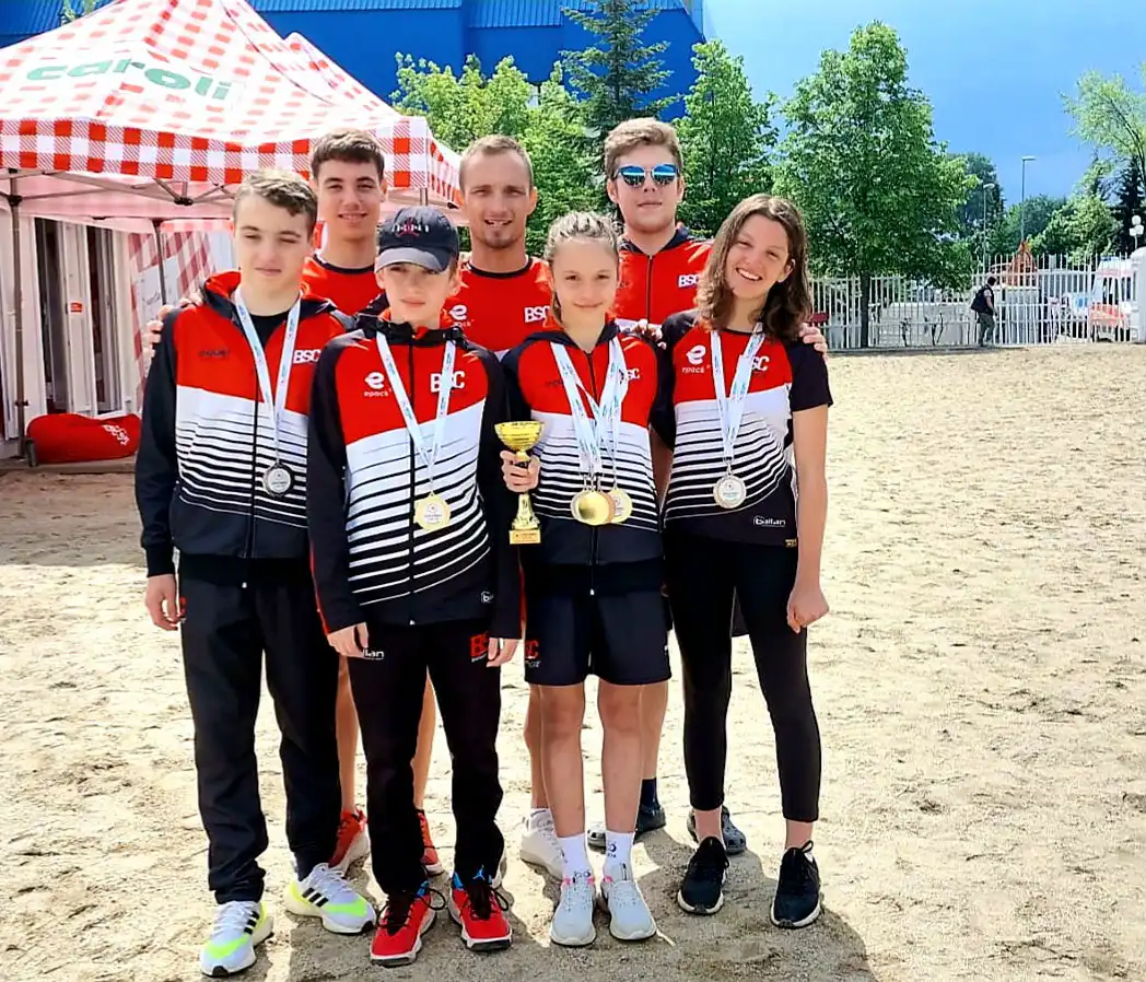 Cupa Caroli: 8 medalii și cea mai bună performanță la categoria fete 12 ani