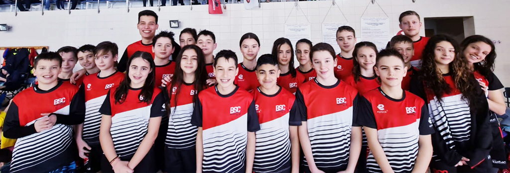 Părinții de sportivi (înotători) din nou în tribună, la Etapa regională Cadeți